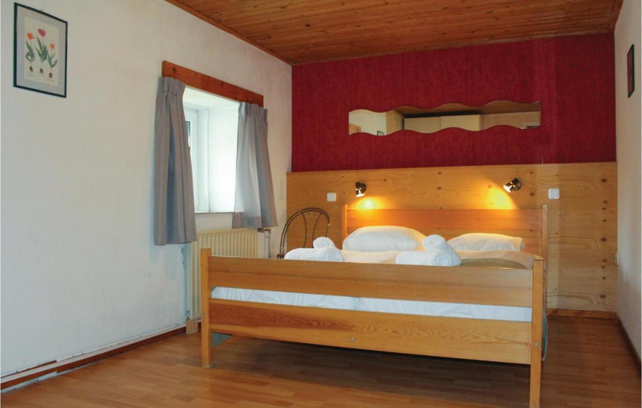 Appartement Five-bedroom In *