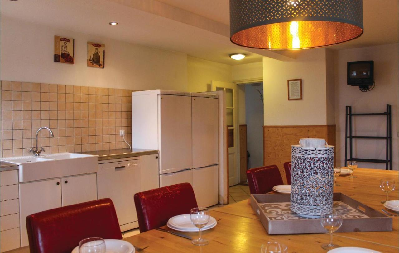 Five-bedroom In